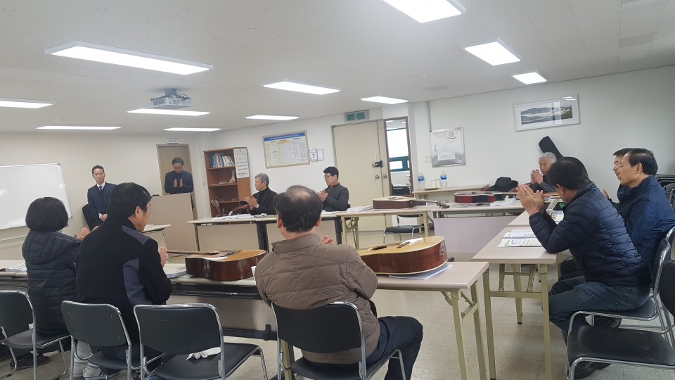 0b18189579dd09db6936f41fc492e932_1551932