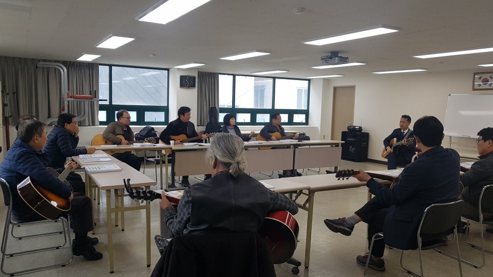 0b18189579dd09db6936f41fc492e932_1551932