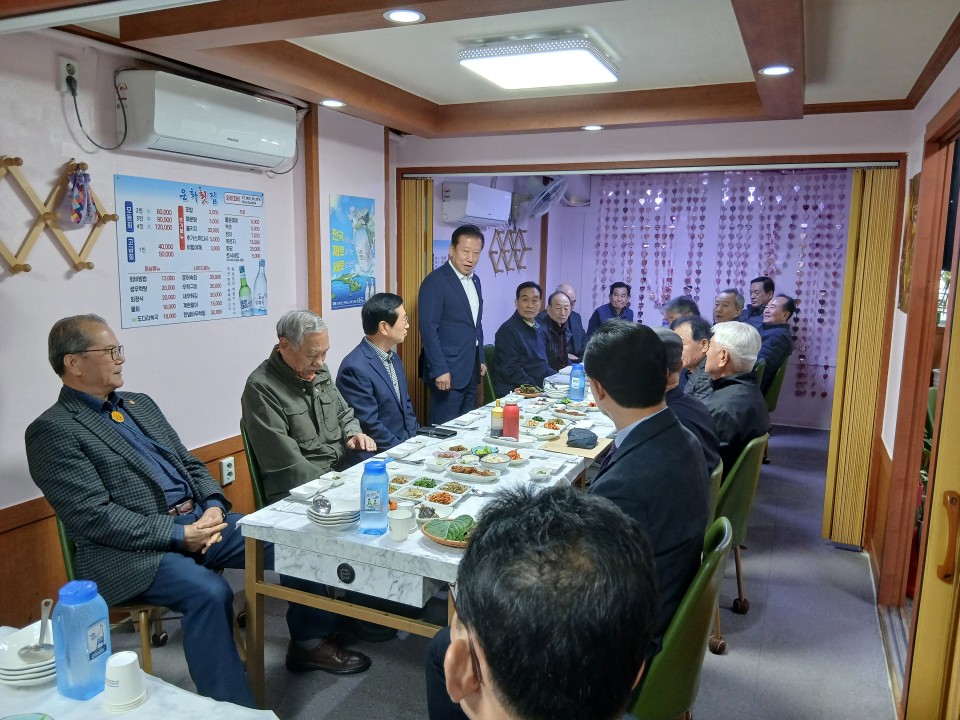 39b25ae271e56f63a994640309360e21_1762223